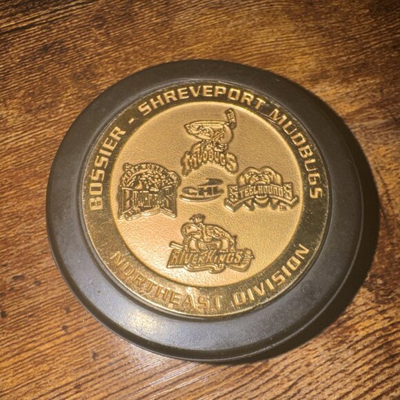Vintage CHL Hockey Puck  Bossier Shreveport Mudbugs Riverkings Brahmas Official - Picture 14 of 14